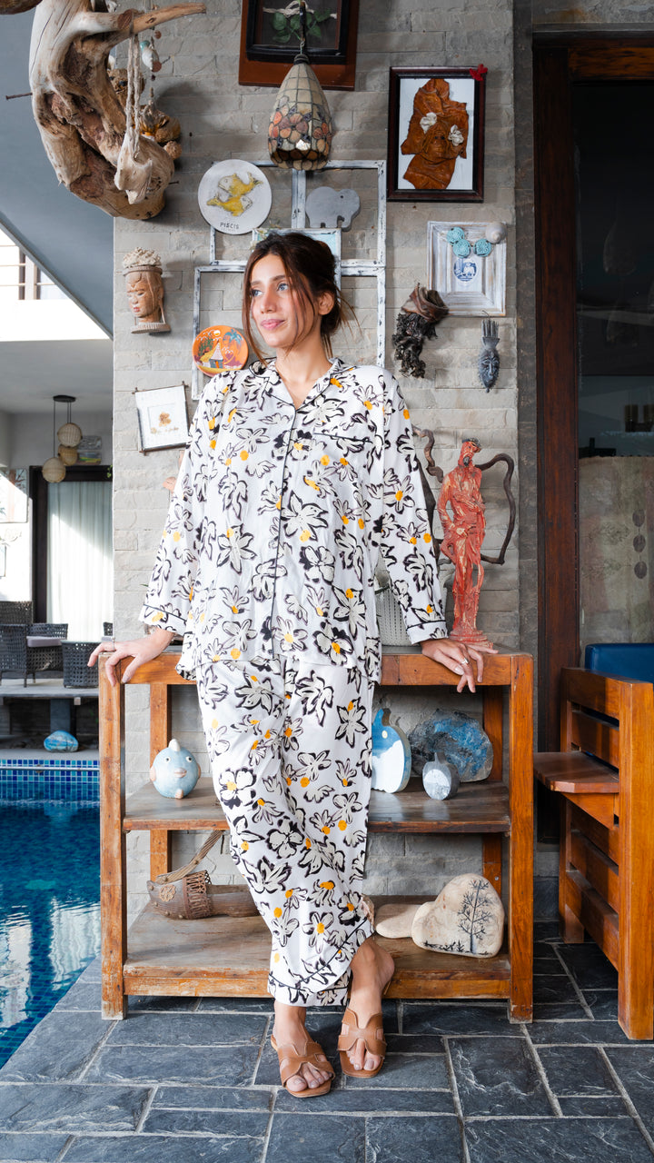 Offwhite Daisies PJ Set